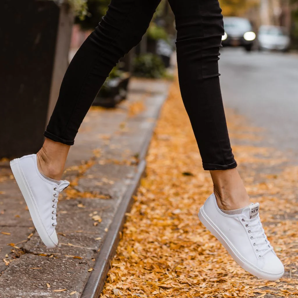 Women's Classic Low Top | White - Image 9
